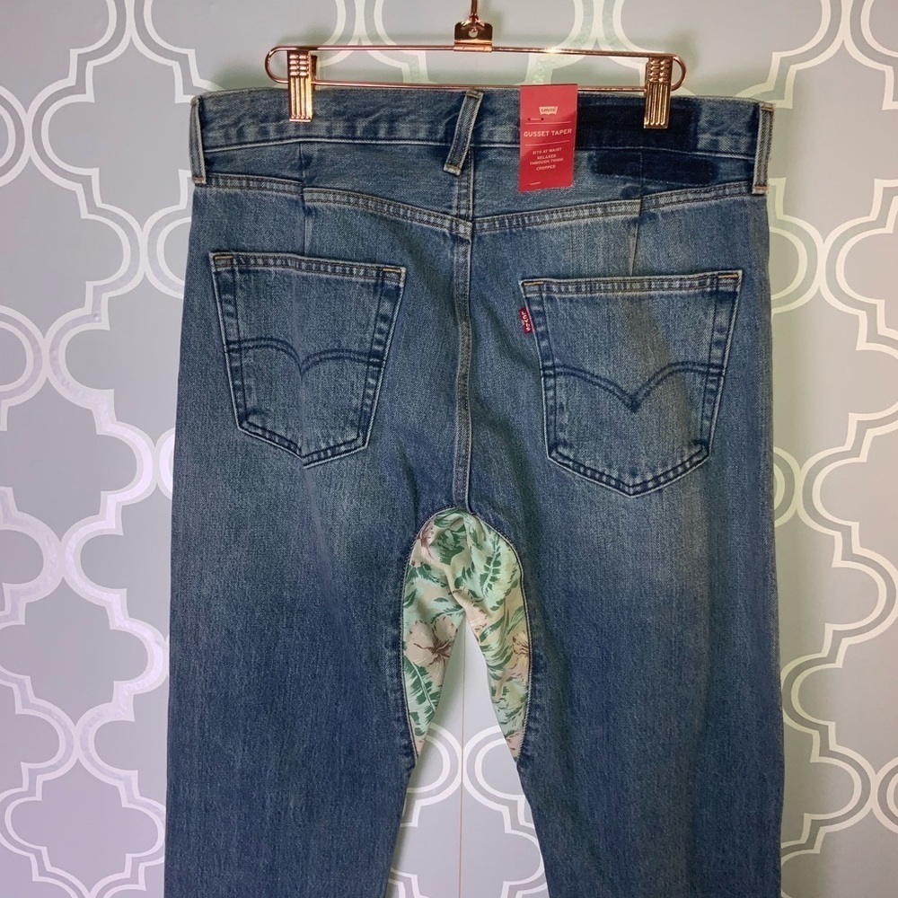 Levi’s Mens jeans altered taper gusset